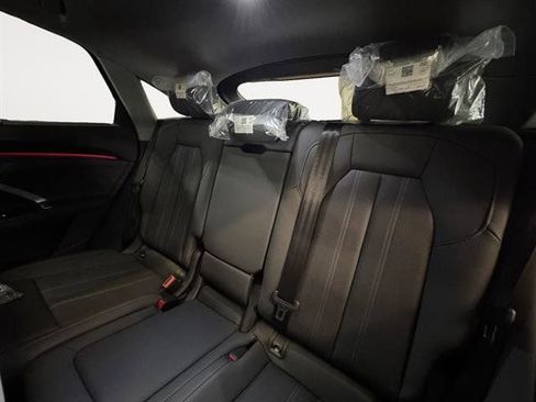 Used 2025 Audi Q5 Premium Plus w/ Premium Plus AWD/4WD image 22