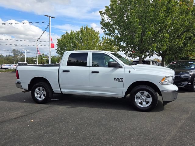 Used 2023 RAM 1500 Classic SLT w/ Electronics Group AWD/4WD image 3