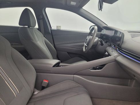 Used 2024 Hyundai Elantra SEL w/ Convenience Package FWD image 21
