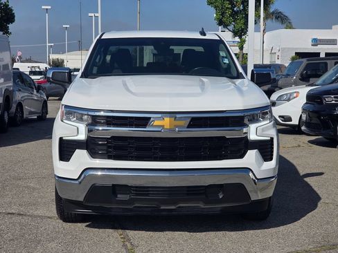 Used 2025 Chevrolet Silverado 1500 LT RWD image 2