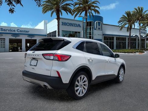 Used 2021 Ford Escape Titanium w/ Titanium Elite Package AWD/4WD image 8