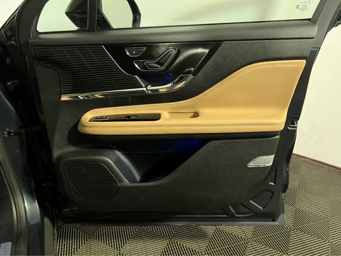 Used 2022 Lincoln Corsair Reserve w/ Elements Package AWD/4WD image 31