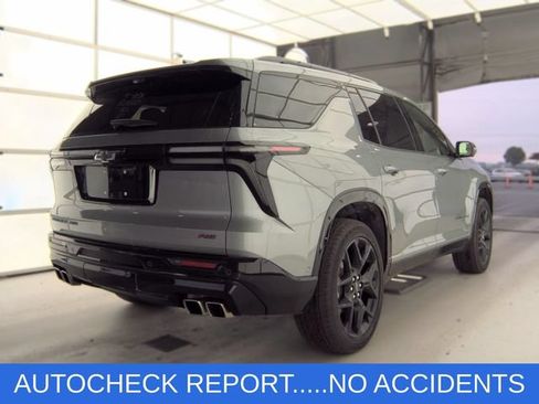 Used 2024 Chevrolet Traverse RS w/ LPO, Floor Liner Package AWD/4WD image 3