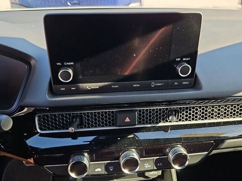 Used 2025 Honda Civic Sport image 23