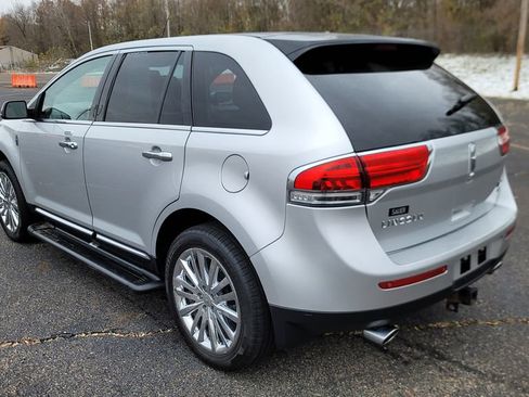 Used 2013 Lincoln MKX AWD image 9