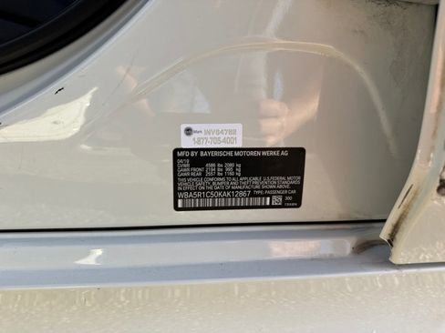 Used 2019 BMW 330i Sedan w/ Convenience Package image 22