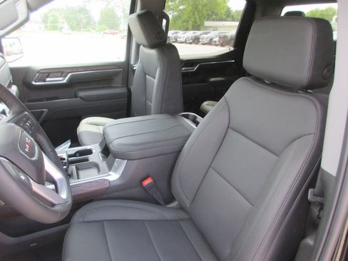 New 2026 GMC Sierra 1500 SLT w/ SLT Convenience Package AWD/4WD image 12