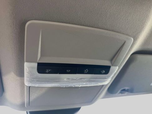 Used 2025 Nissan Sentra SV image 29