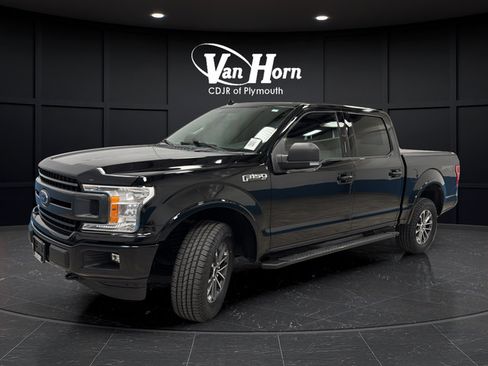 Used 2018 Ford F150 XLT w/ Equipment Group 302A Luxury AWD/4WD image 3