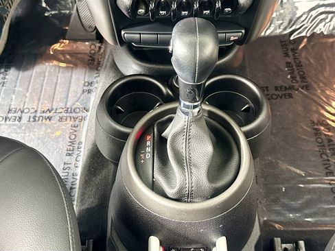 Used 2011 MINI Cooper Countryman Base image 16