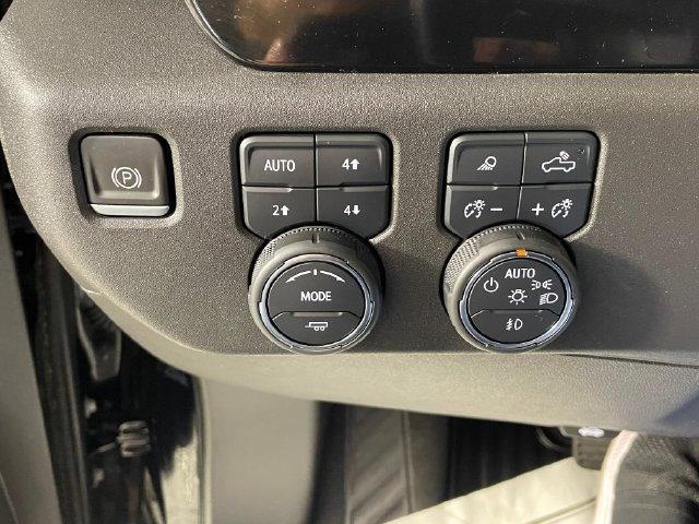 Certified 2023 Chevrolet Silverado 1500 LTZ w/ LTZ Premium Package AWD/4WD image 14