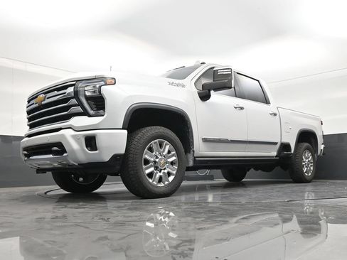 Used 2024 Chevrolet Silverado 3500 High Country w/ High Country Premium Package AWD/4WD image 20