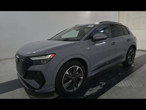 Used 2024 Audi Q4 e-tron Premium Plus w/ Premium Plus image 3