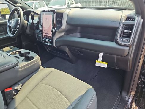 New 2026 RAM 2500 Tradesman AWD/4WD image 17