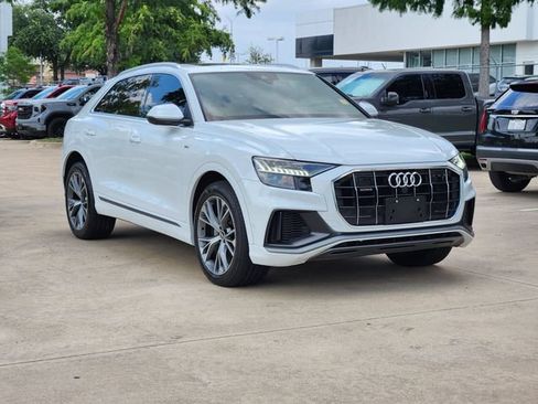 Used 2021 Audi Q8 Prestige AWD/4WD image 3