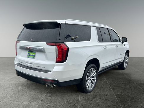 Used 2024 GMC Yukon XL Denali w/ Advanced Technology Package image 7