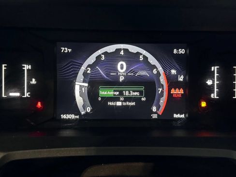 Used 2025 Toyota Tacoma SR5 AWD/4WD image 30