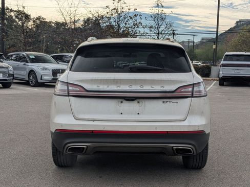 Used 2019 Lincoln Nautilus Reserve image 4