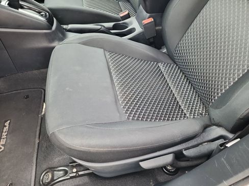 Used 2021 Nissan Versa S image 15