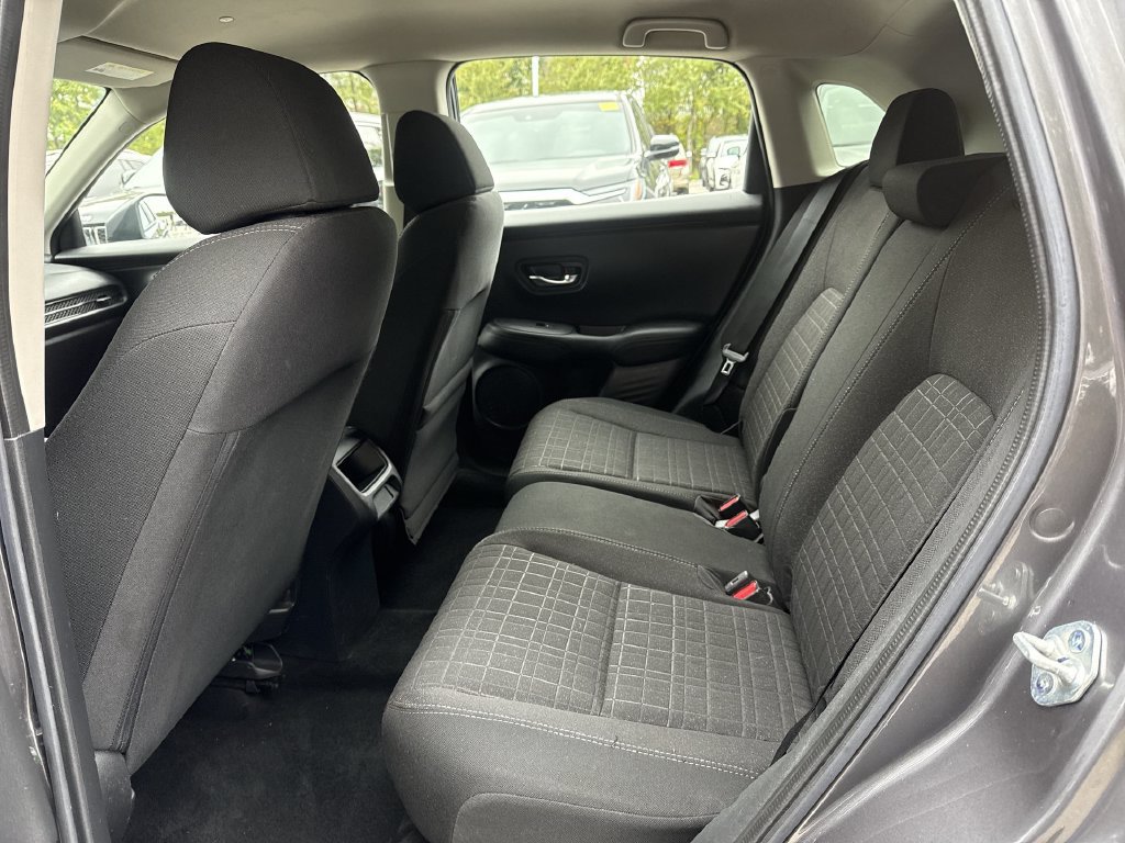 Used 2025 Honda HR-V LX image 24