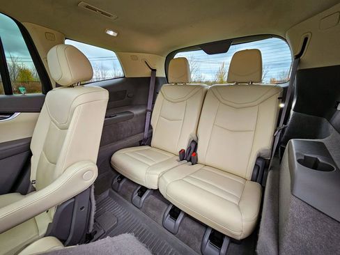 Used 2021 Cadillac XT6 Premium Luxury w/ LPO, Floor Liner Package image 34