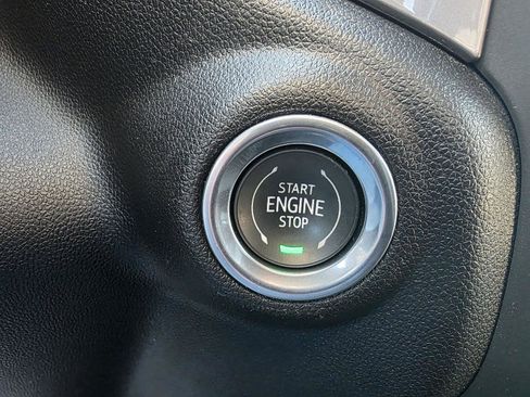 Used 2024 Chevrolet Silverado 2500 Custom image 20