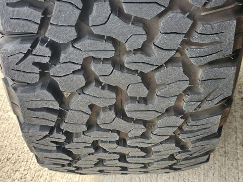 Used 2023 GMC Yukon AT4 w/ AT4 Premium Plus Package image 11