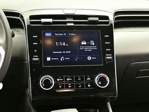 Used 2022 Hyundai Santa Cruz SE image 8