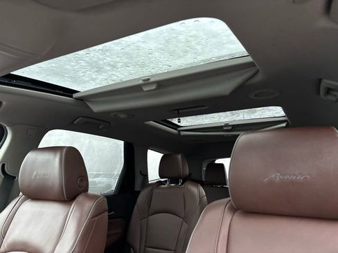 Used 2020 Buick Enclave Avenir w/ Avenir Technology Package image 32