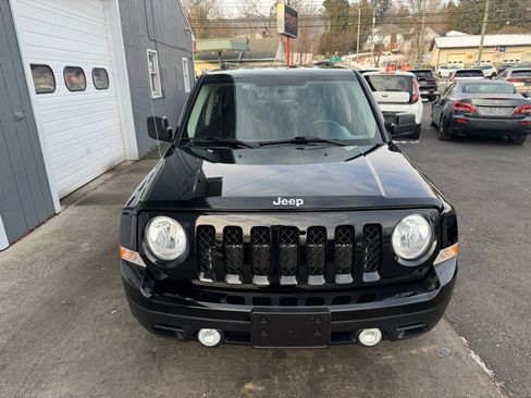 Used 2012 Jeep Patriot Sport image 2