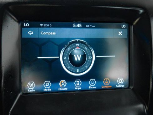 Used 2021 Jeep Compass Latitude image 24