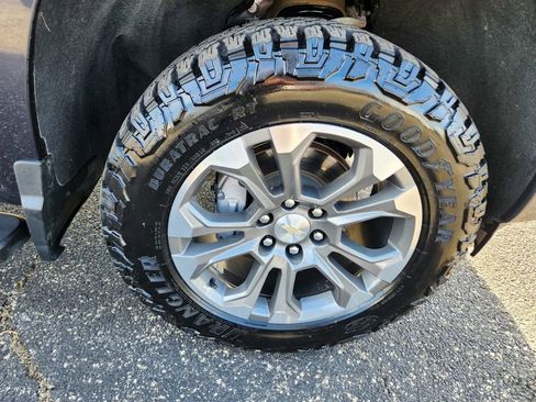 Used 2022 Chevrolet Silverado 1500 High Country image 45