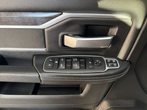 Used 2024 RAM 2500 Big Horn image 25