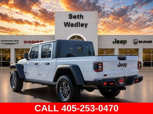 Used 2021 Jeep Gladiator Mojave AWD/4WD image 5