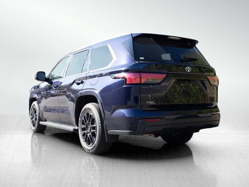 Used 2024 Toyota Sequoia SR5 image 4