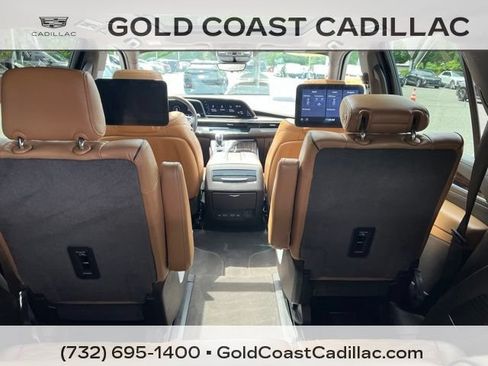 Used 2021 Cadillac Escalade Sport w/ Driver Assist Tech Package AWD/4WD image 15