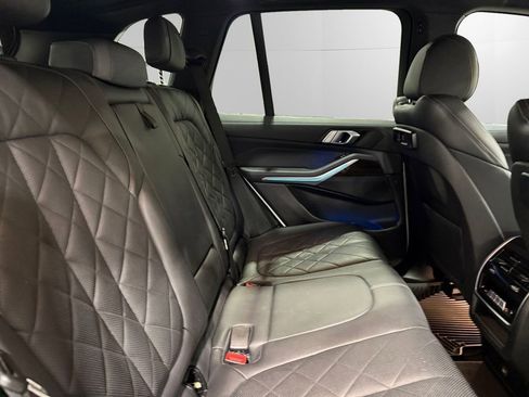 Used 2023 BMW X5 xDrive45e image 12