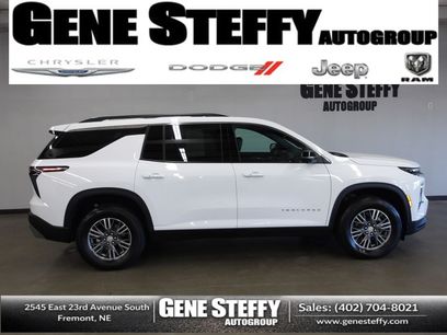 Used 2025 Chevrolet Traverse LT w/ Driver Confidence Package