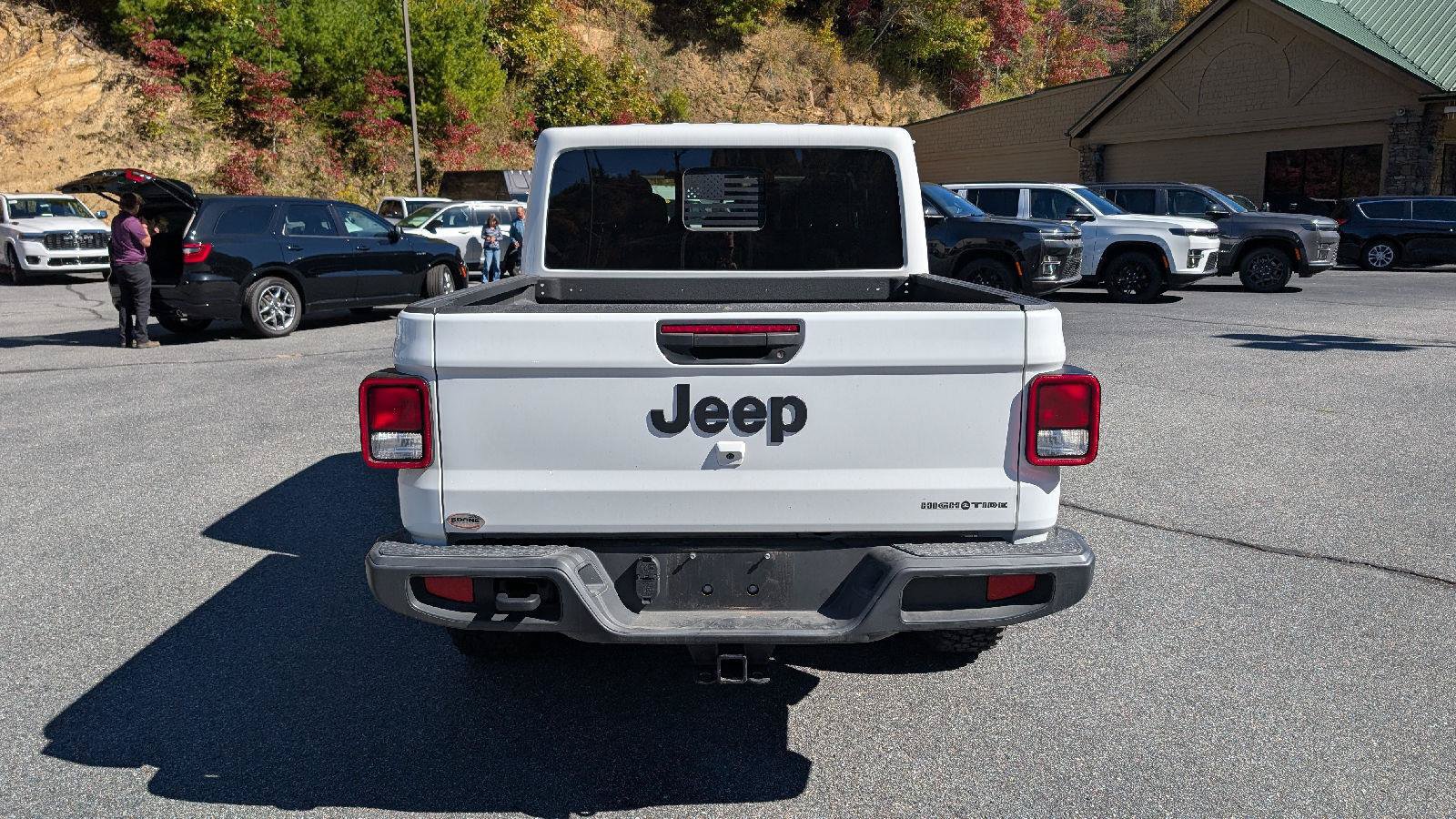 Used 2025 Jeep Gladiator Sport AWD/4WD image 4