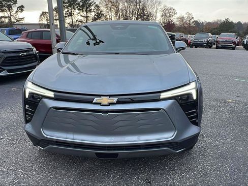 New 2026 Chevrolet Blazer EV LT AWD/4WD image 2