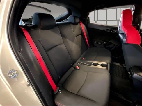 Used 2019 Honda Civic Type R image 22
