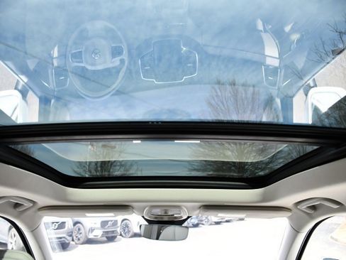 Used 2025 Volvo XC90 B6 Plus w/ Protection Package Premier image 25