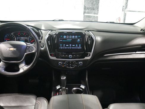 Used 2019 Chevrolet Traverse RS image 20