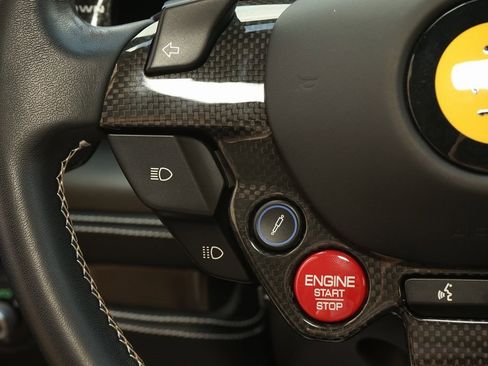 Used 2022 Ferrari F8 Tributo image 14