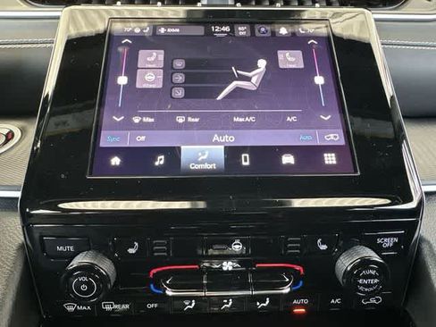 Used 2023 Jeep Grand Cherokee Altitude AWD/4WD image 18