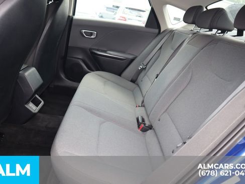 Used 2025 Kia K4 FWD image 16