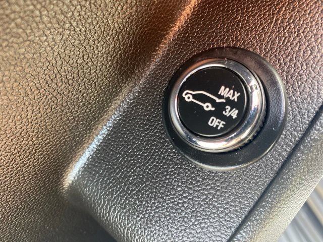 Used 2018 Chevrolet Traverse LT w/ LPO, 'HIT The Road' Package FWD image 15