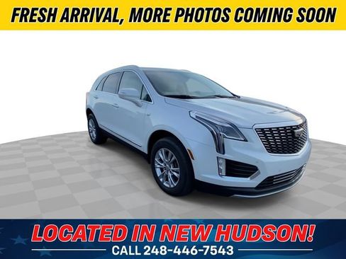 Used 2020 Cadillac XT5 Premium Luxury w/ LPO, Floor Liner Package FWD image 4