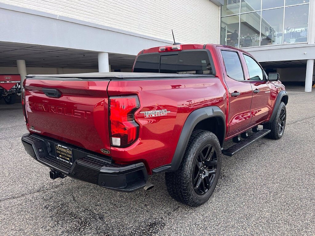 Used 2023 Chevrolet Colorado Trail Boss w/ Technology Package AWD/4WD image 7