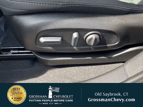 New 2027 Chevrolet Bolt LT w/ Comfort Package FWD image 10